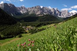 Il paese di Longiarù